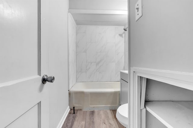 849 Restbrook Ave, Memphis, TN 38127 - bathroom with wood finished floors and shower / tub combination