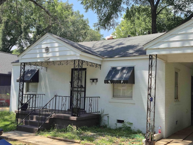 3790 E Mallory Ave, Memphis, TN 38111 - bungalow-style house with brick siding, crawl space, and roof with shingles