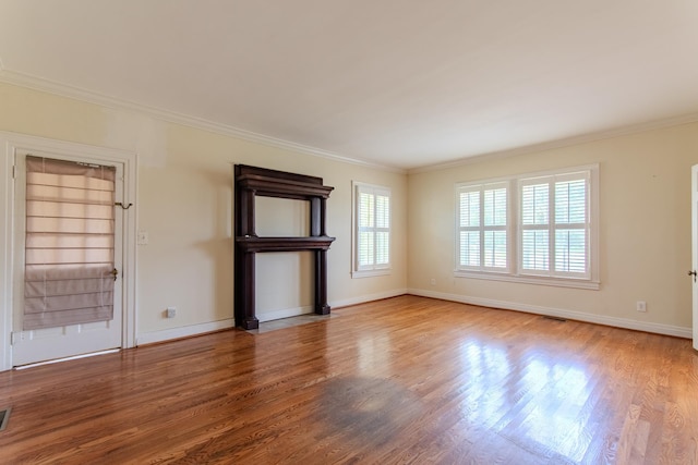 117 N High St, Waynesboro, TN 38485 - unfurnished room with crown molding and wood finished floors