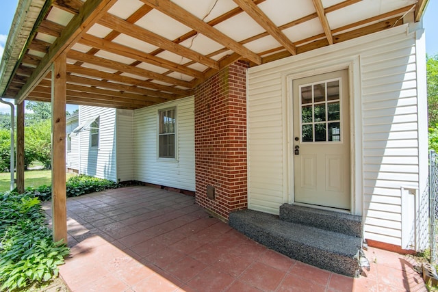 117 N High St, Waynesboro, TN 38485 - view of exterior entry with brick siding