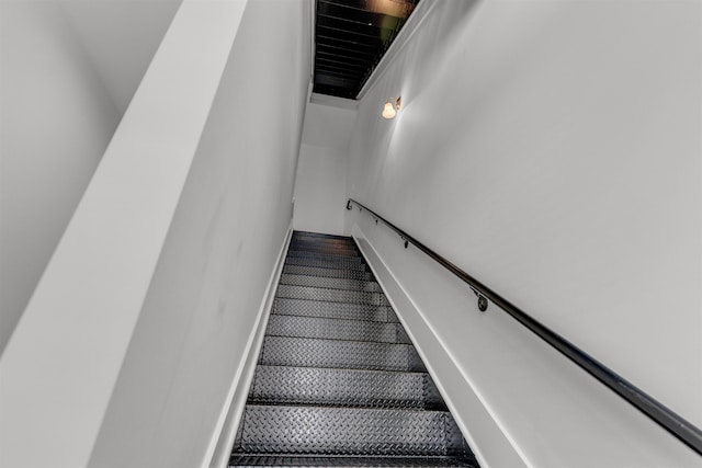 621 Denmark Dr Unit 201, Memphis, TN 38103 - staircase featuring baseboards
