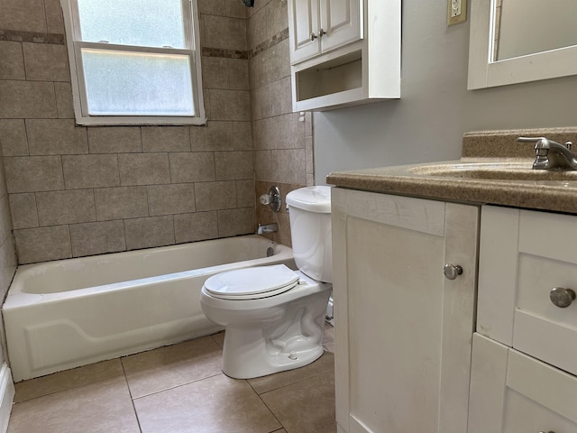475 Ginny Ln, Collierville, TN 38017 - full bath with vanity, tub / shower combination, and tile patterned flooring