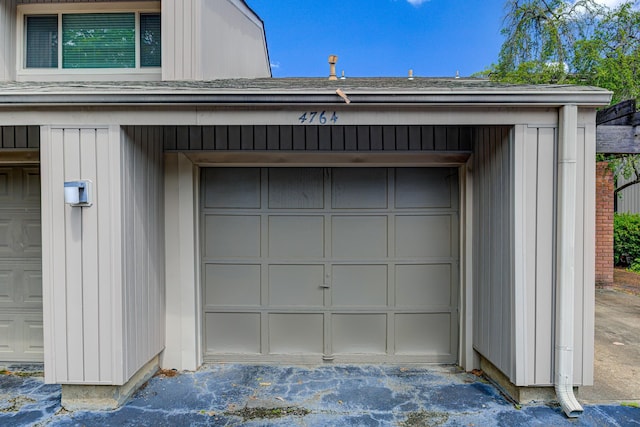 4764 Eagle Crest Dr Unit 4002, Memphis, TN 38117 - view of garage