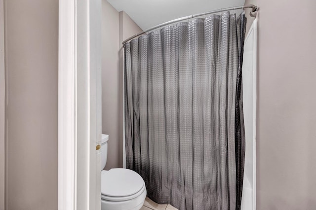 1062 Center Ridge Rd, Collierville, TN 38017 - full bathroom featuring toilet and curtained shower