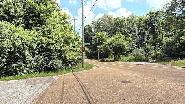 5137 Tully Rd, Memphis, TN 38109