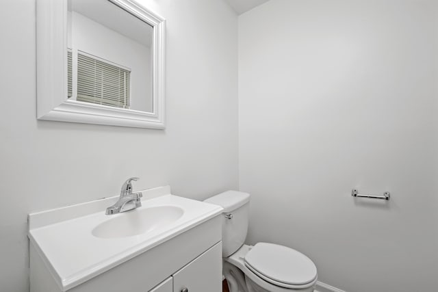 1289 Heathcliff Dr, Memphis, TN 38134 - half bathroom with vanity and toilet