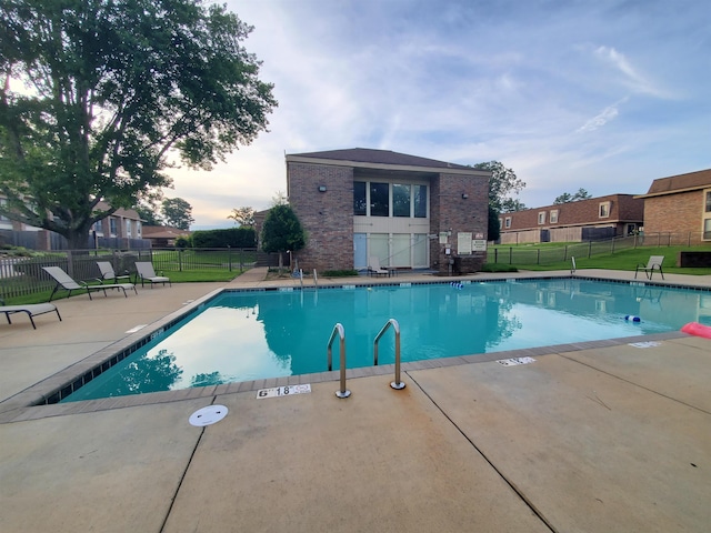 6615 Poplar Ave Unit 1, Germantown, TN 38138 - community pool featuring a patio