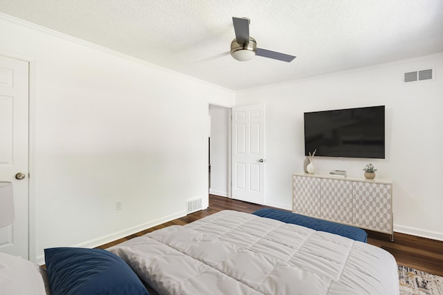 1149 Abbeville St, Collierville, TN 38017 - bedroom featuring wood finished floors, crown molding, ceiling fan, and a textured ceiling