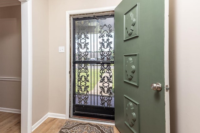 5153 Helene Rd, Memphis, TN 38117 - entryway with light wood finished floors and baseboards