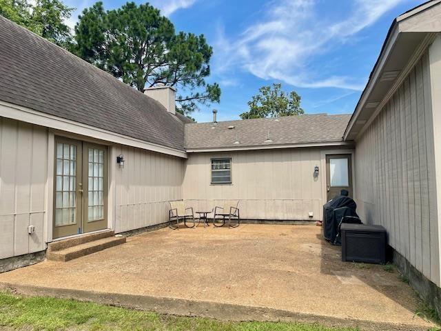2470 S Flowering Tree Cv, Bartlett, TN 38134 - view of patio with french doors