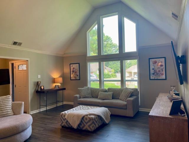 2470 S Flowering Tree Cv, Bartlett, TN 38134 - living room with high vaulted ceiling and wood finished floors