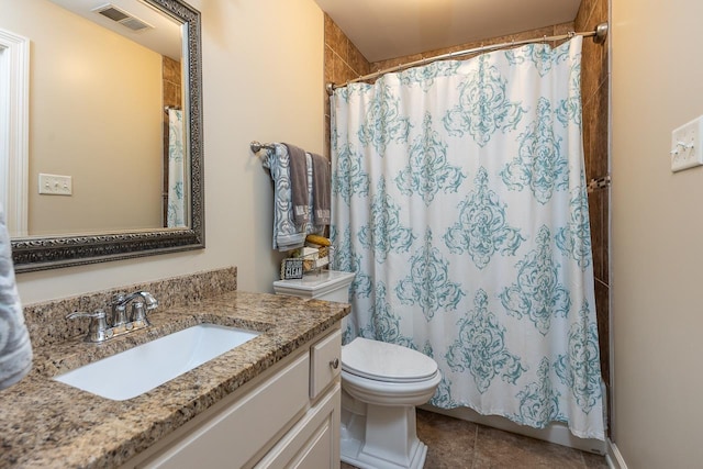 437 Duscoe St, Collierville, TN 38017 - full bath featuring vanity, tile patterned flooring, and a shower with shower curtain