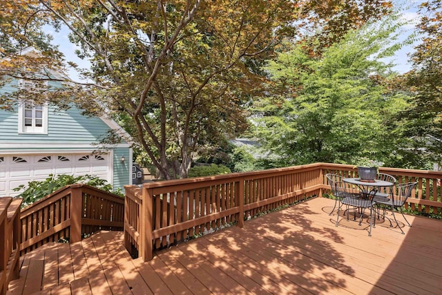2198 Harbert Ave, Memphis, TN 38104 - deck featuring a garage