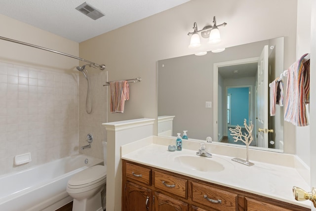 1504 Teal Wing Ln, Memphis, TN 38016 - full bath with vanity and bathing tub / shower combination