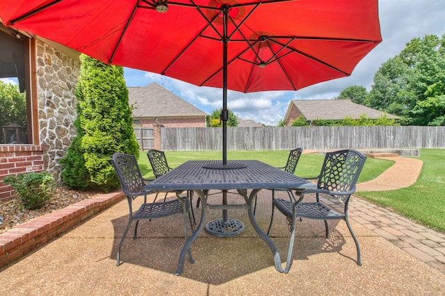 4362 Bridgestone Cir, Bartlett, TN 38135 - view of patio featuring outdoor dining space