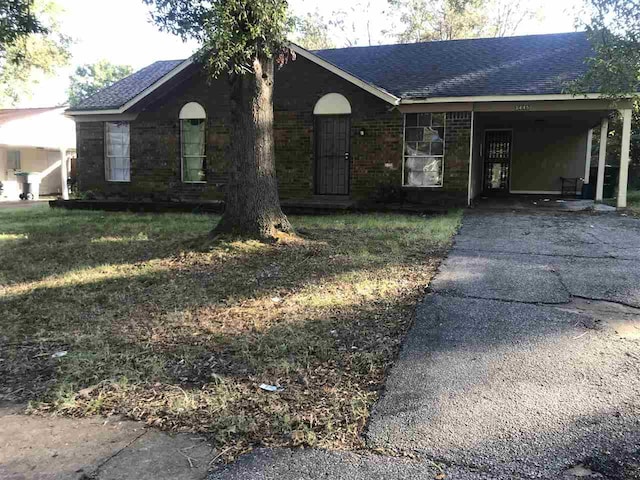 3445 Bradcrest Drive, Memphis, TN 38128 - single story home with a carport and a front lawn