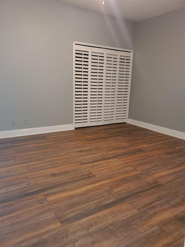 475 N Highland Avenue 3h, Memphis, TN 38122 - unfurnished room with dark hardwood / wood-style flooring