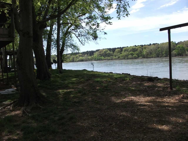 view of water feature