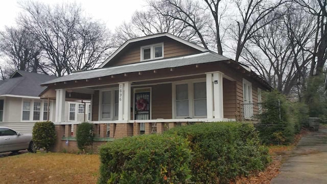 bungalow with a porch