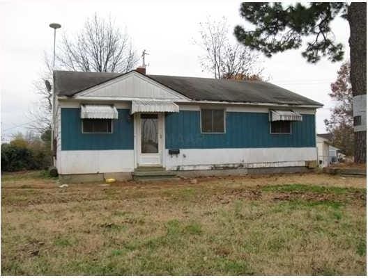 293 Carbon Road, Memphis, TN 38109 - photo 1