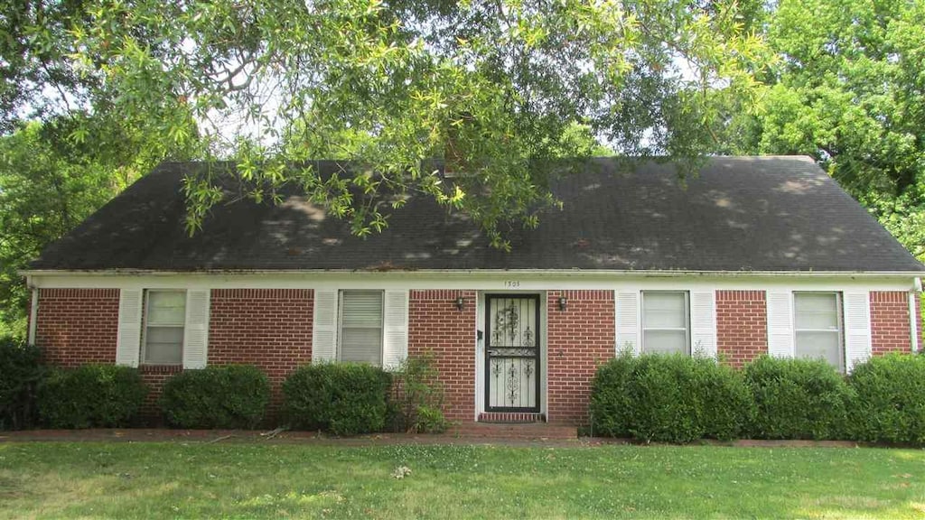 1305 Cherry Road, Memphis, TN 38117 - photo 1