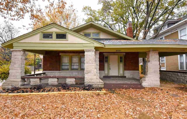 view of front of home featuring a porch