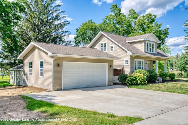 view of front facade with a garage