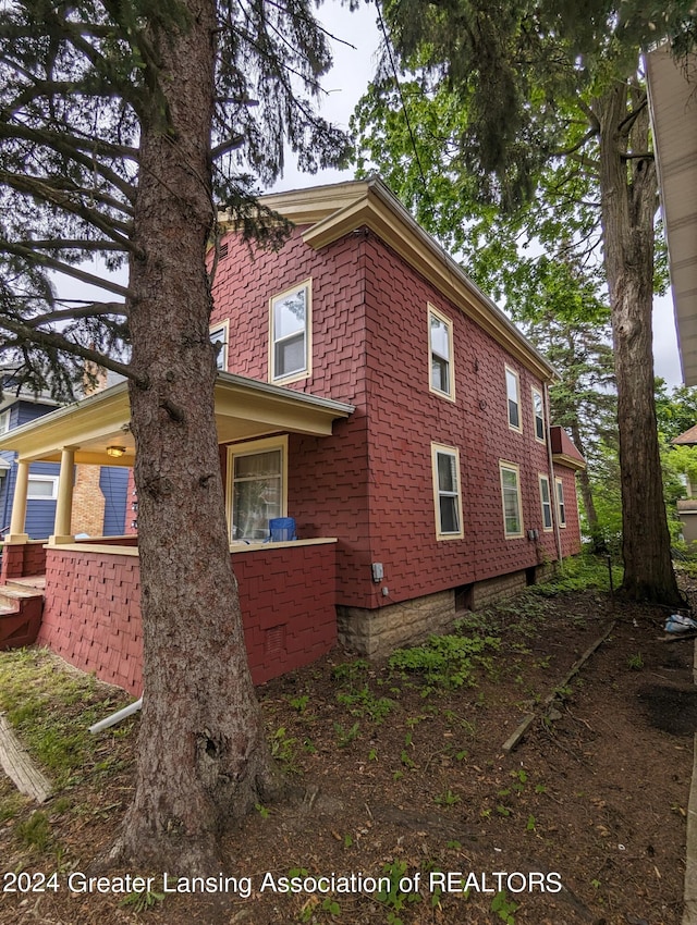 view of home's exterior