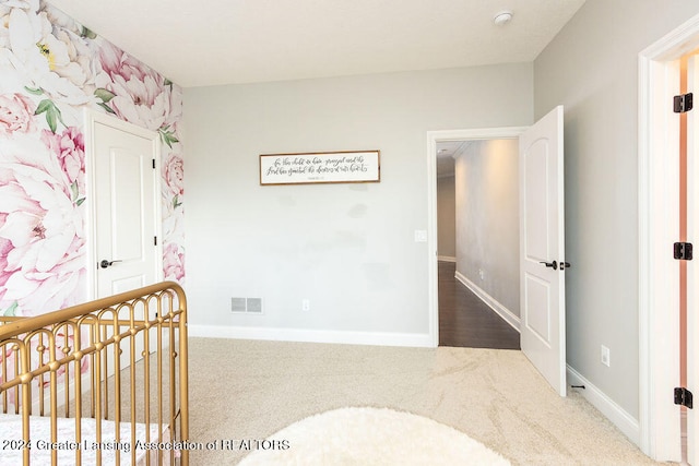 bedroom with carpet flooring