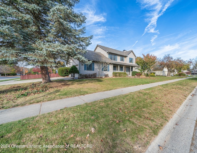 view of front of house featuring a front yard