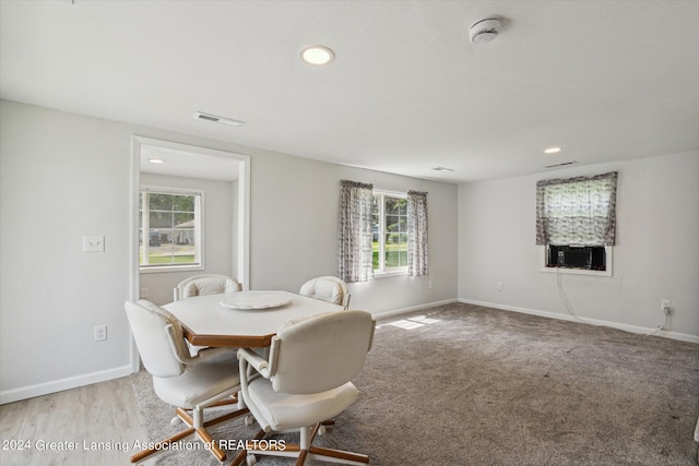 dining area featuring recessed lighting, visible vents, plenty of natural light, and baseboards