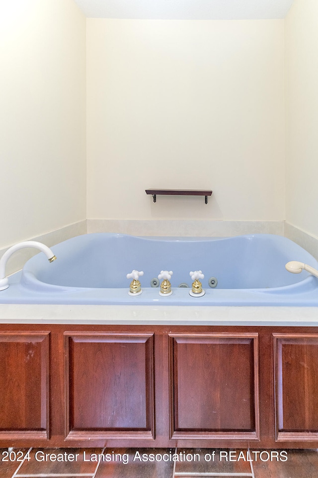 bathroom featuring a tub