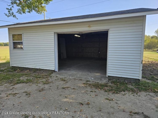 view of detached garage