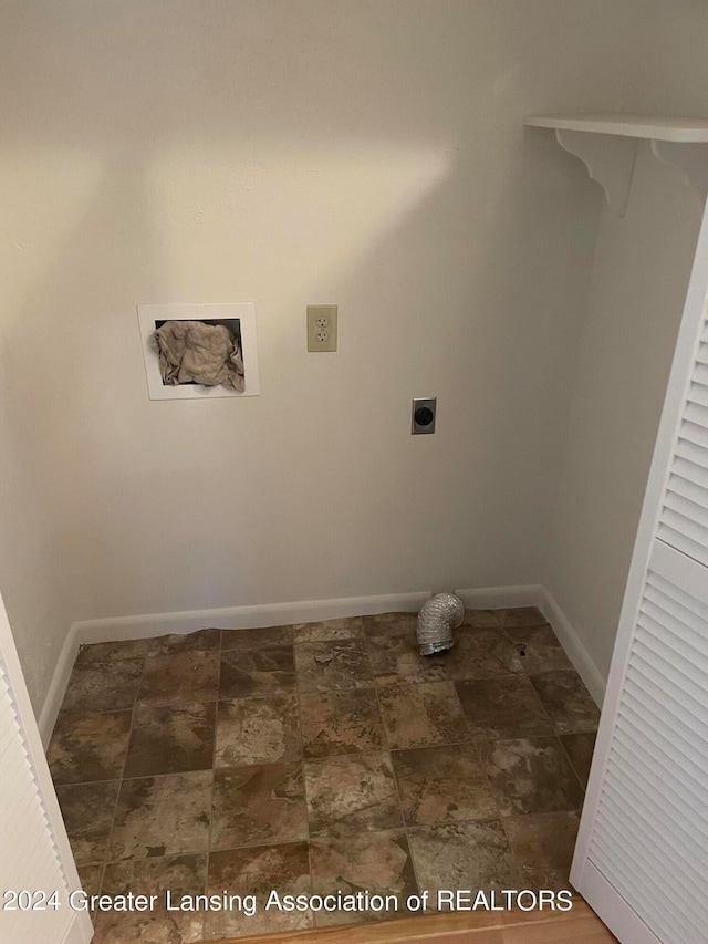 clothes washing area with hookup for an electric dryer and washer hookup