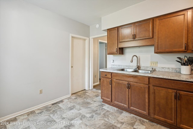 kitchen featuring sink