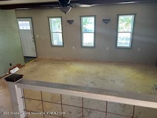 garage with ceiling fan