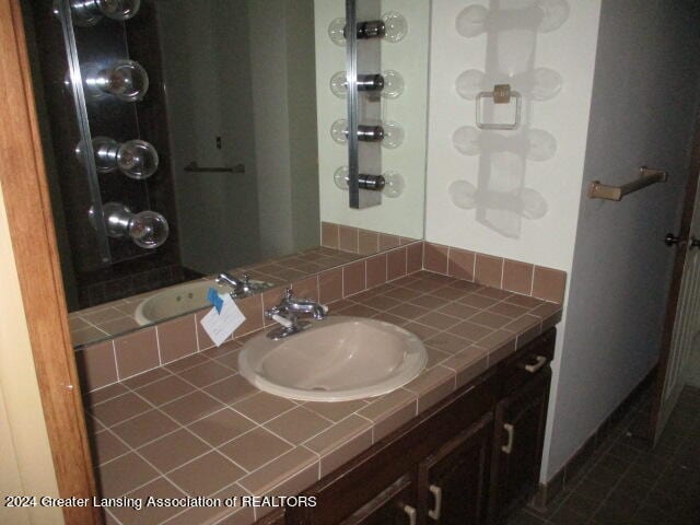 bathroom with vanity