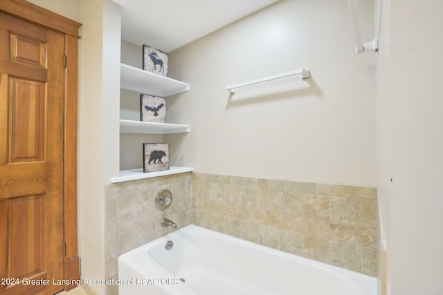 bathroom featuring a bathtub