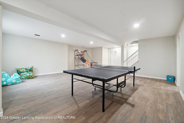 playroom with hardwood / wood-style floors