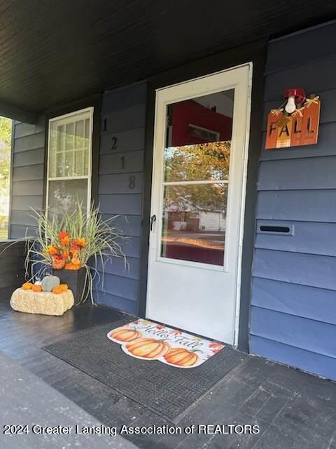 view of entrance to property