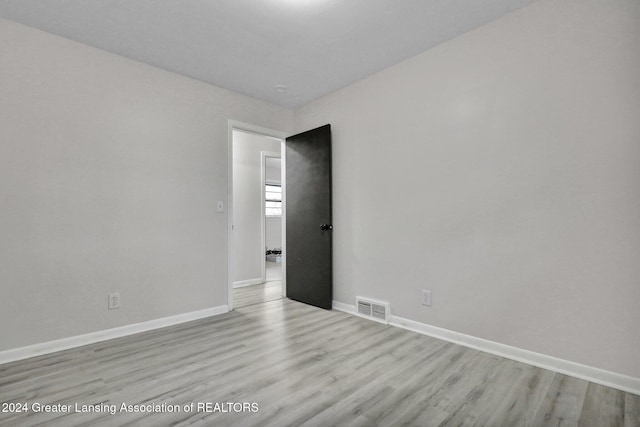 empty room featuring light hardwood / wood-style flooring