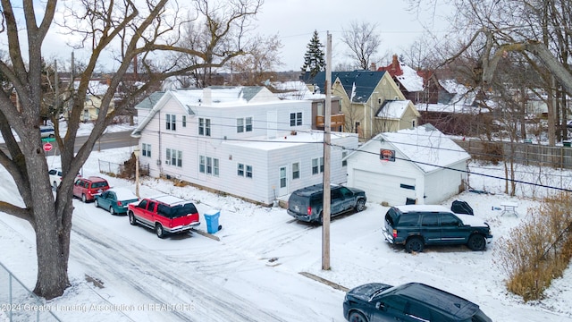 602 N Pennsylvania Ave, Lansing, MI 48912 - view of front facade with a detached garage