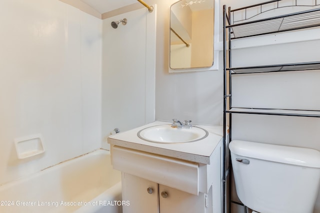 602 N Pennsylvania Ave, Lansing, MI 48912 - bathroom featuring vanity and  shower combination