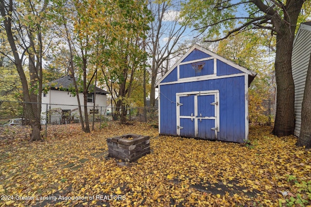 view of outbuilding