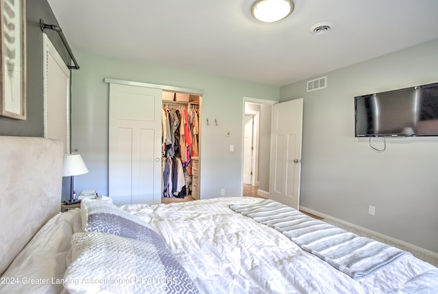 bedroom featuring a closet