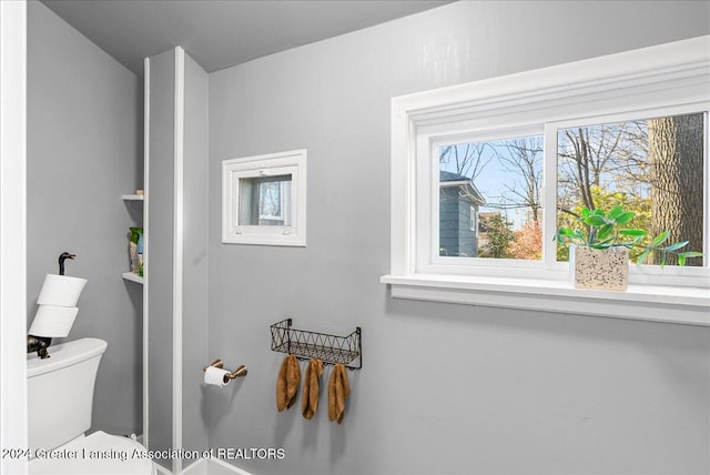 bathroom featuring toilet