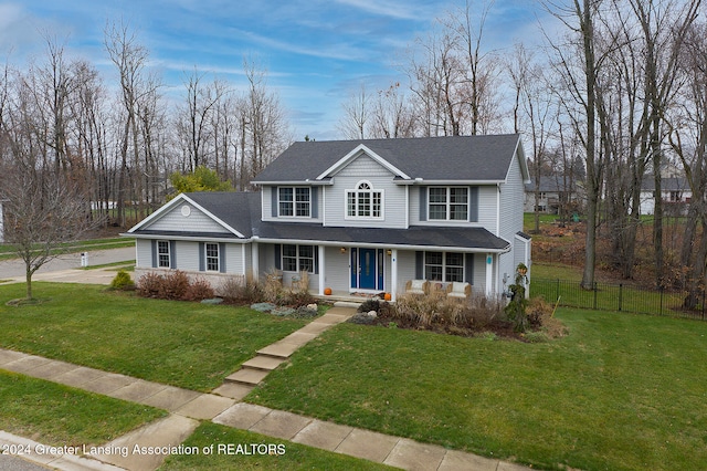 front of property with a front lawn