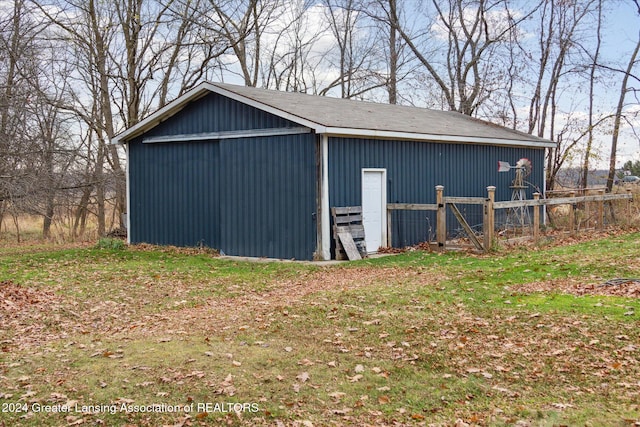 view of outbuilding