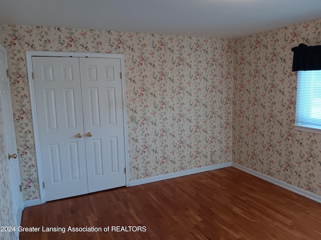 empty room featuring hardwood / wood-style floors