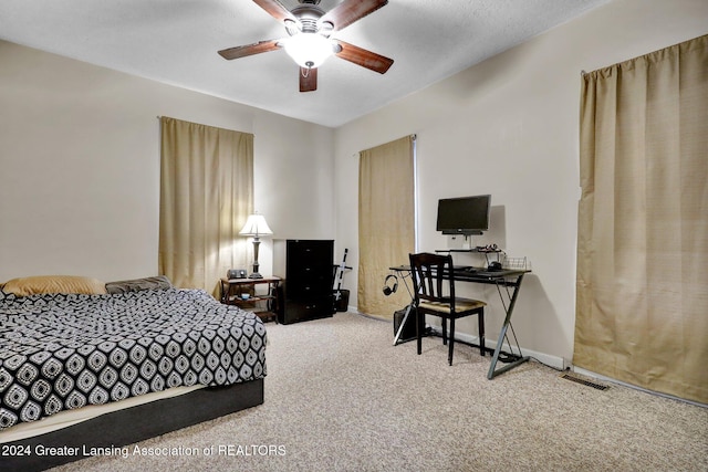 bedroom with carpet flooring and ceiling fan